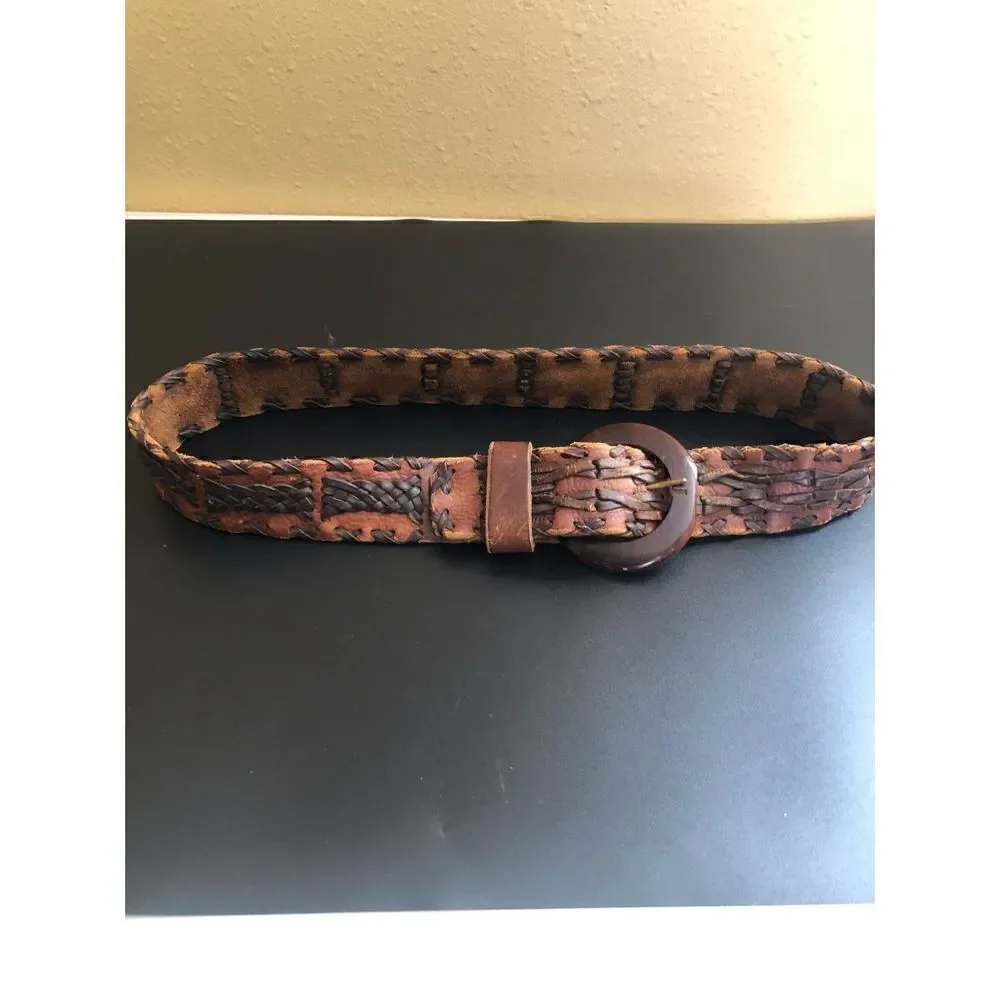 Handmade western Size M Leather Woven Belt Wood Buckle Made in Mexico